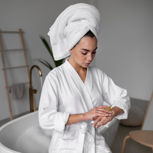 Intensive Handcreme für seidige Haut, Sandelholz - 270 ml