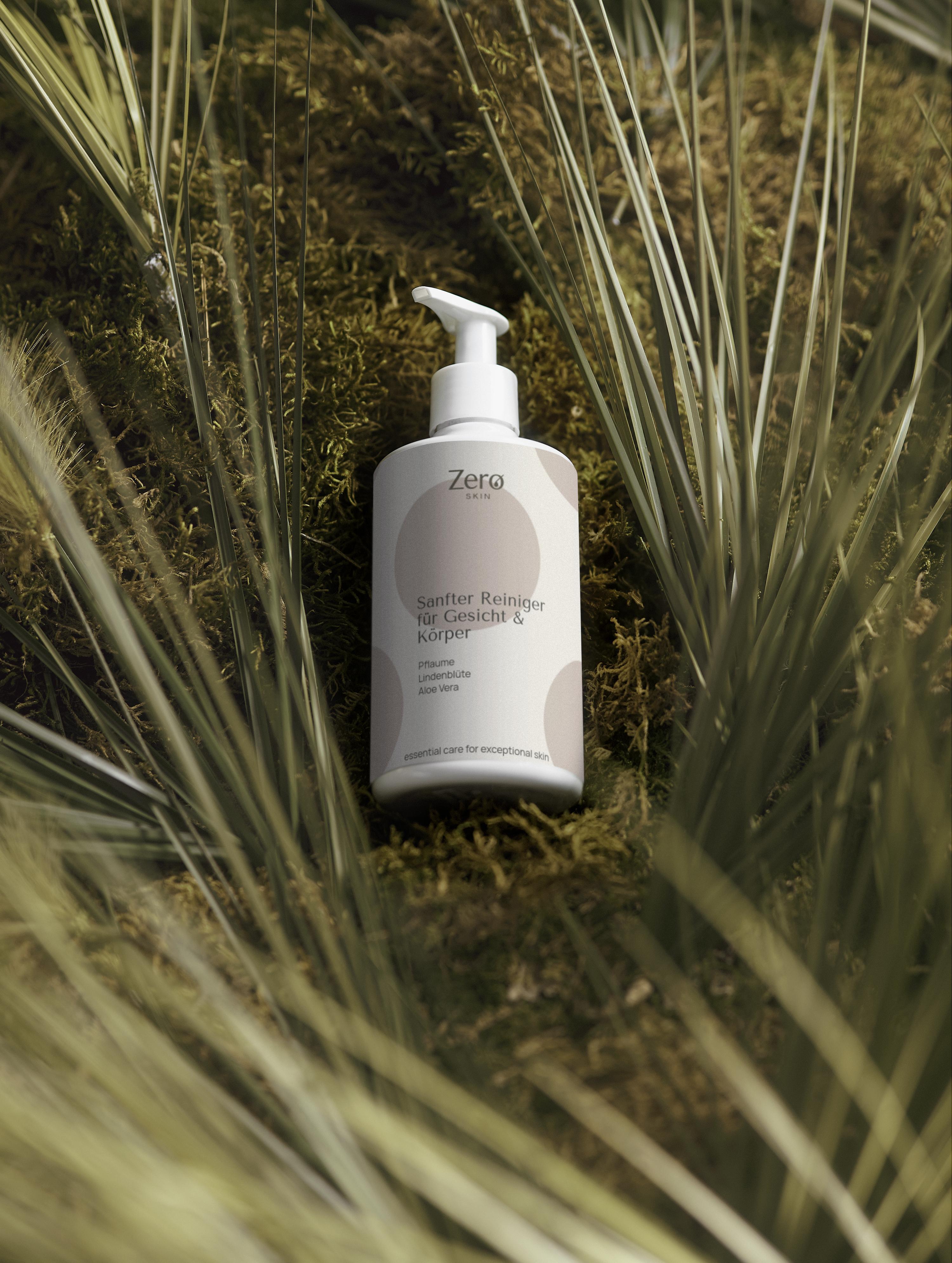 Gentle cleanser for face &amp; body - 290 ml